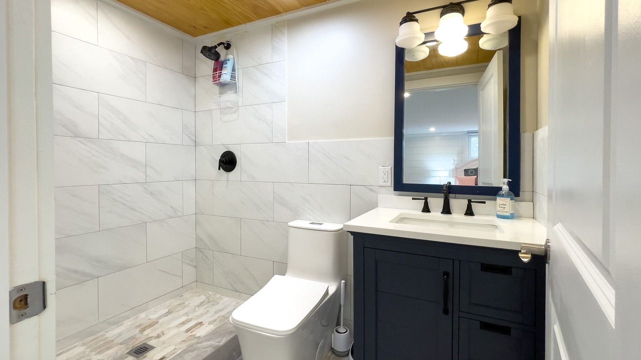 Photo of Bathroom in North Palmetto Point