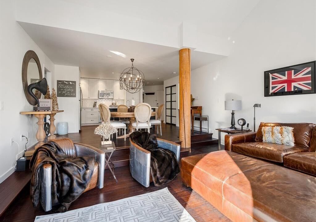 Photo of Livingroom in Blueberry Hill