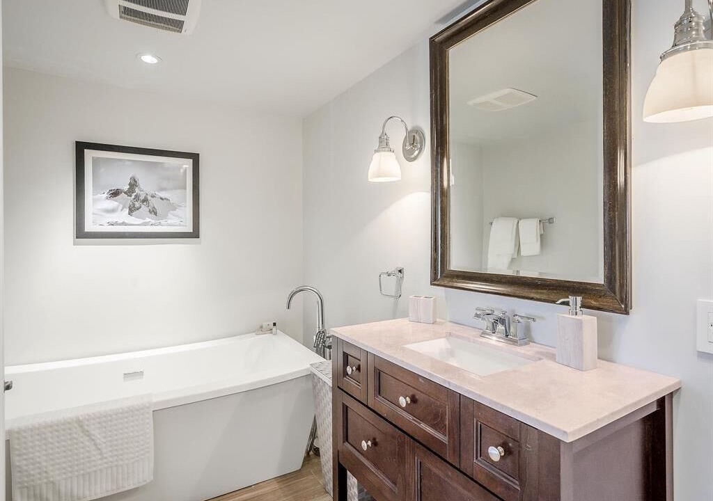 Photo of Bathroom in Blueberry Hill