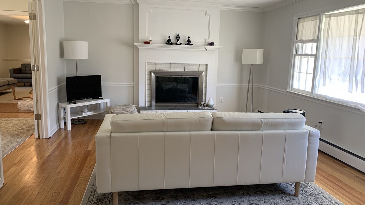 Photo of Livingroom in Avon