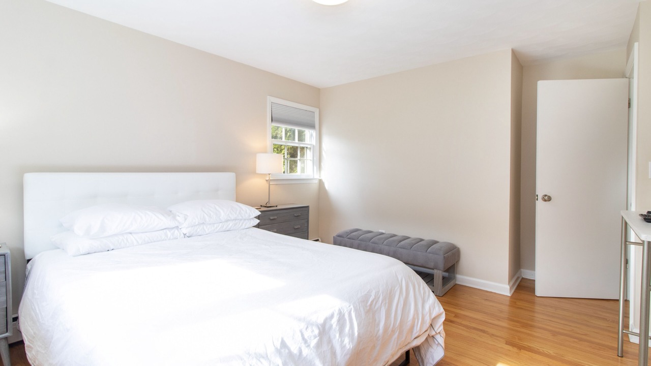 Photo of Bedroom in Avon