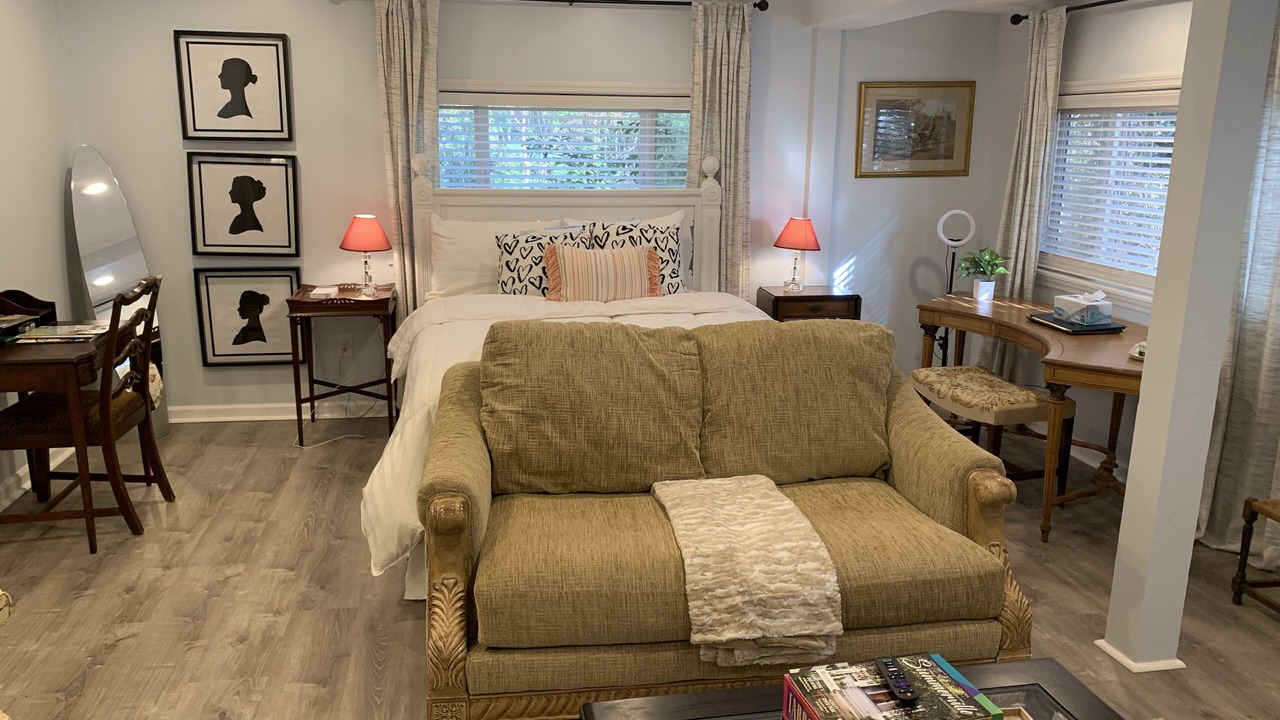 Photo of Bedroom in Summerville Historic District