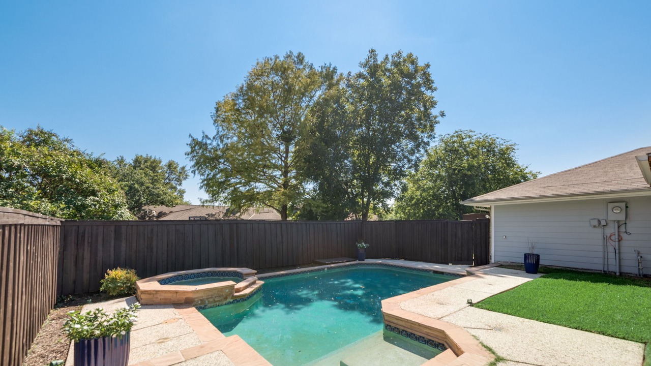 Photo of Outdoor in Cowley