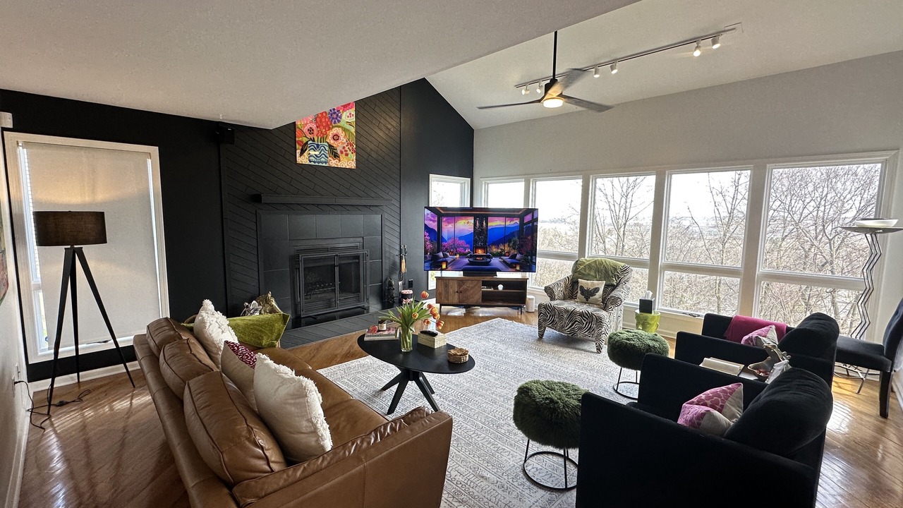 Photo of Livingroom in Westside