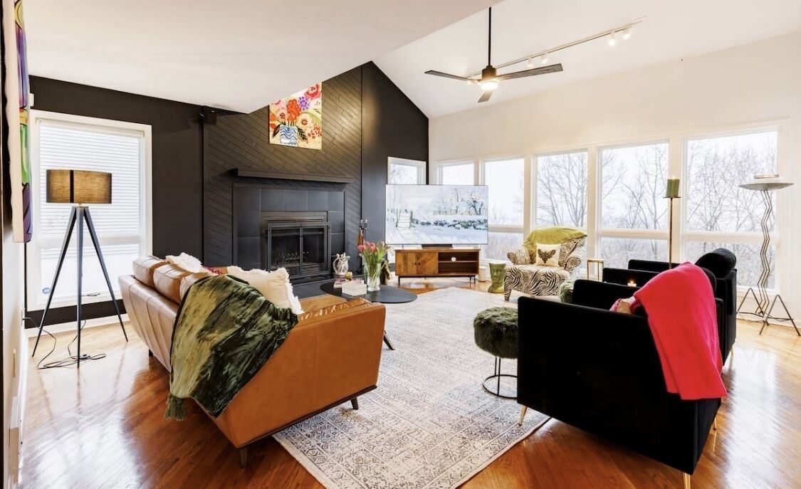 Photo of Livingroom in Westside