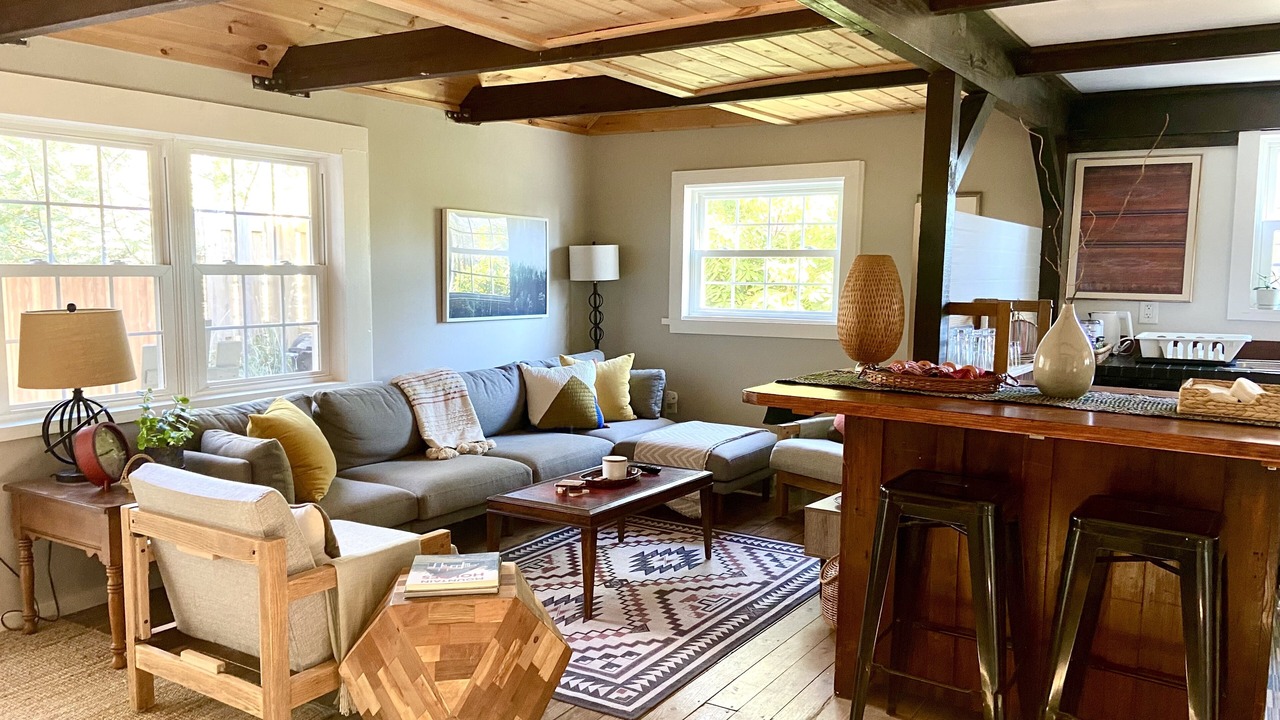 Photo of Bedroom in Greentown