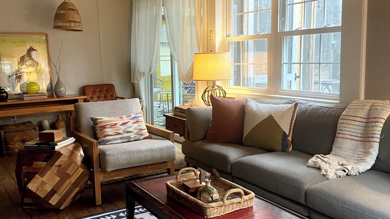 Photo of Livingroom in Greentown