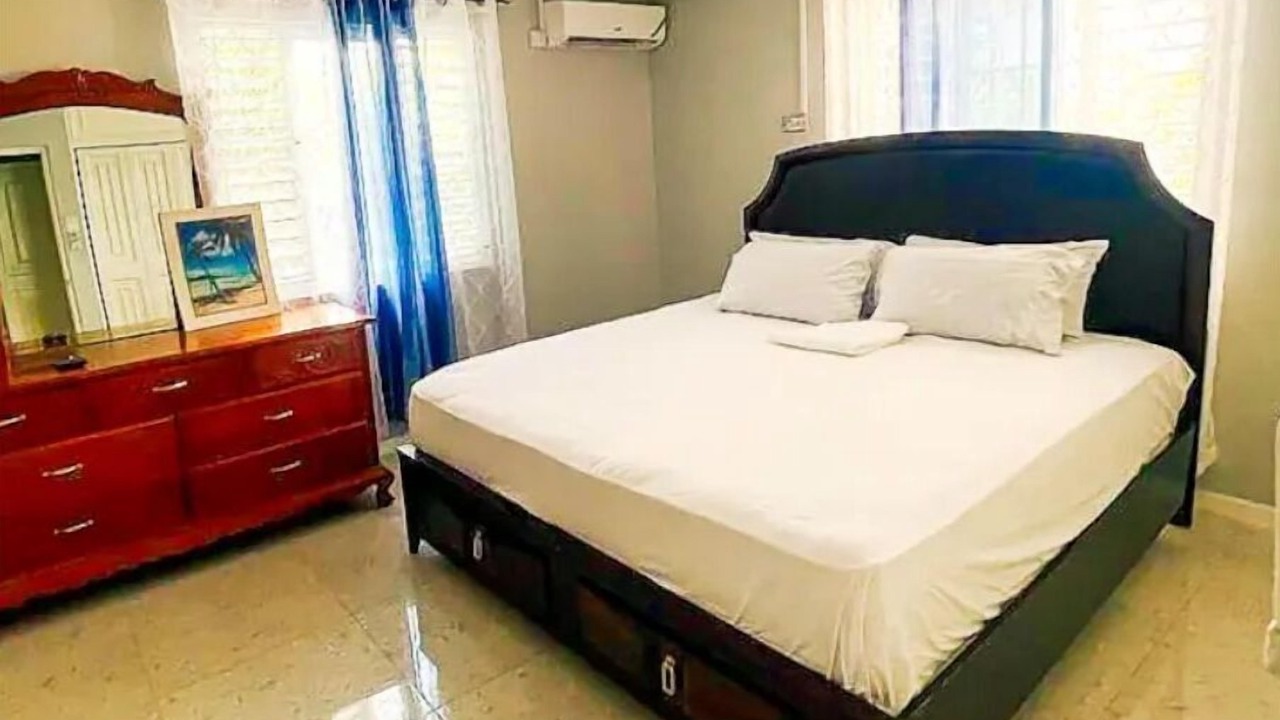 Photo of Bedroom in Saint Andrew