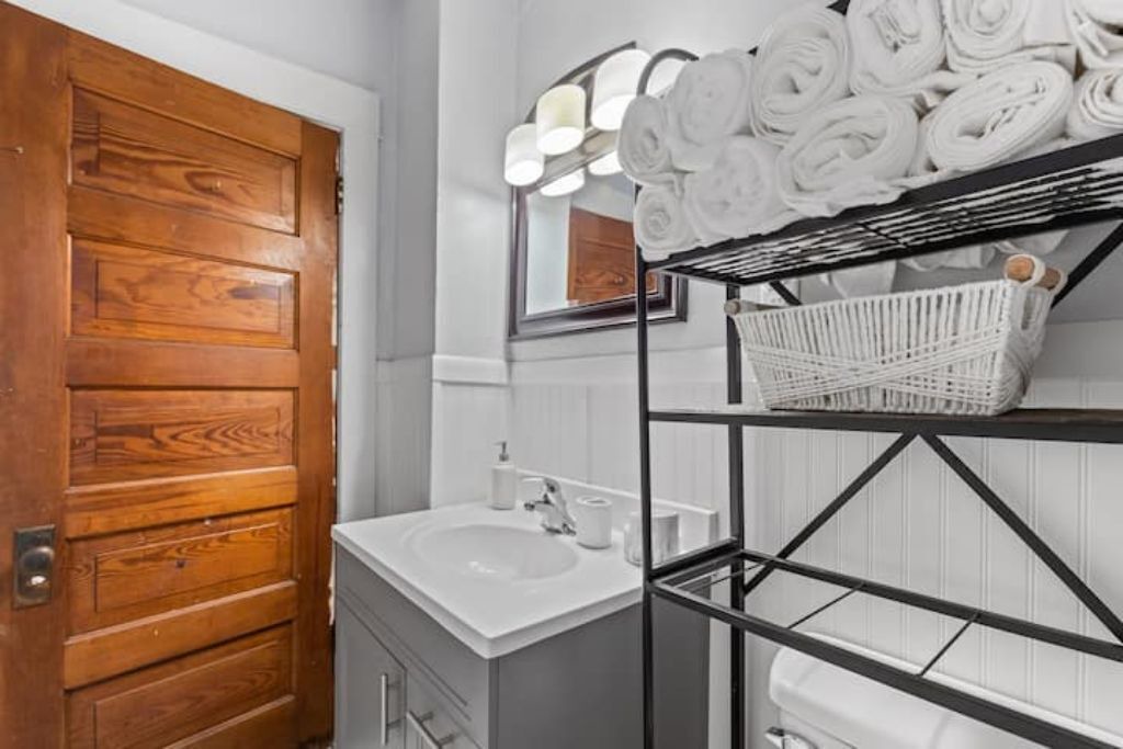 Photo of Bathroom in Creston Heights