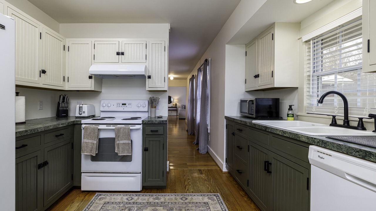 Photo of Bedroom in Luray