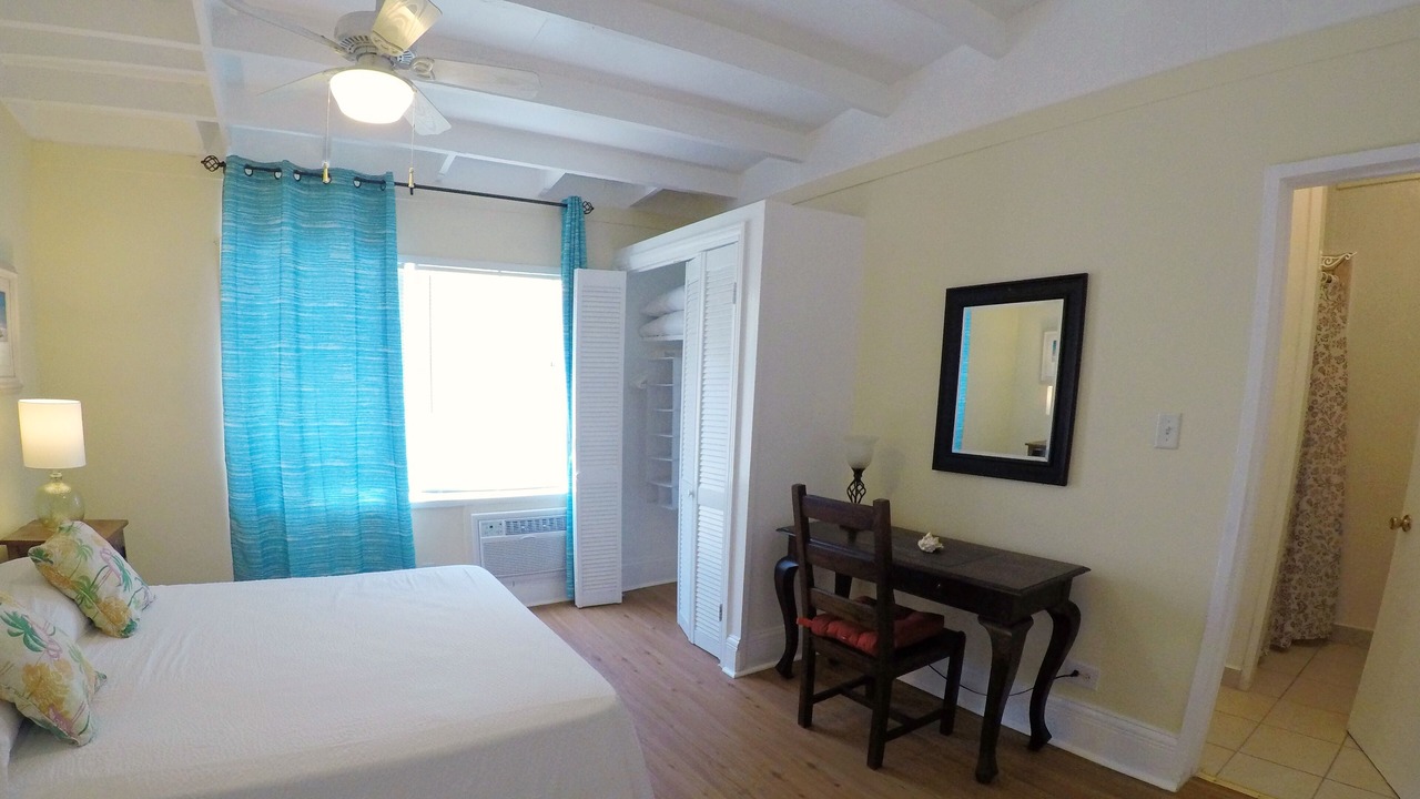 Photo of Bedroom in Cockburn Town
