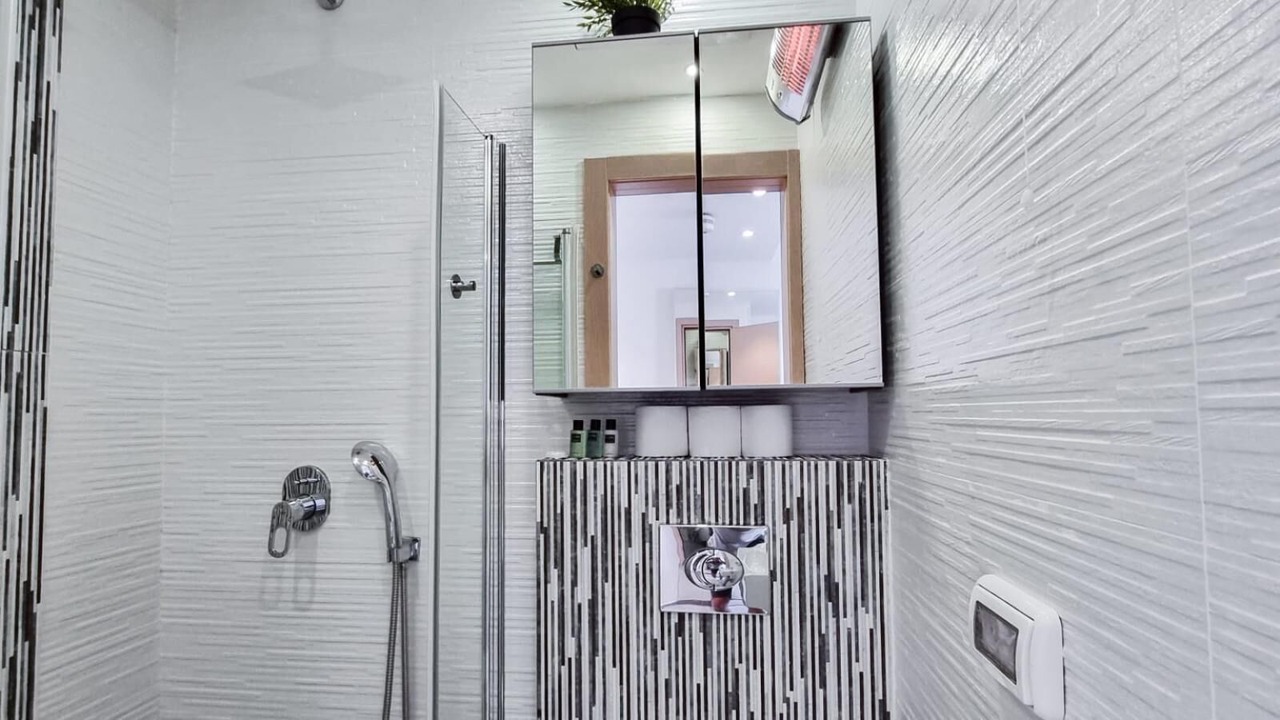 Photo of Bathroom in Florentin