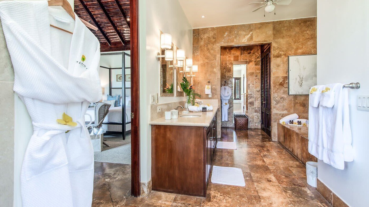 Photo of Bathroom in Tryall