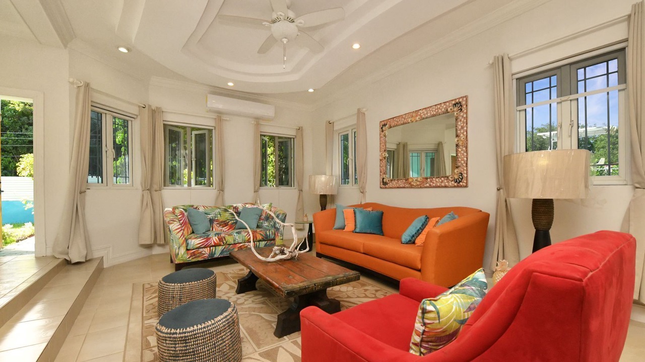 Photo of Livingroom in Dunmore Town