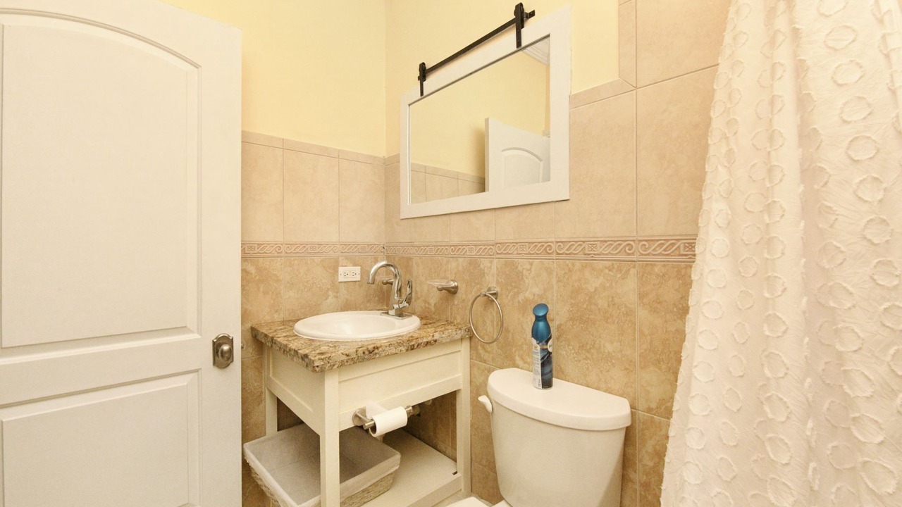 Photo of Bathroom in Dunmore Town