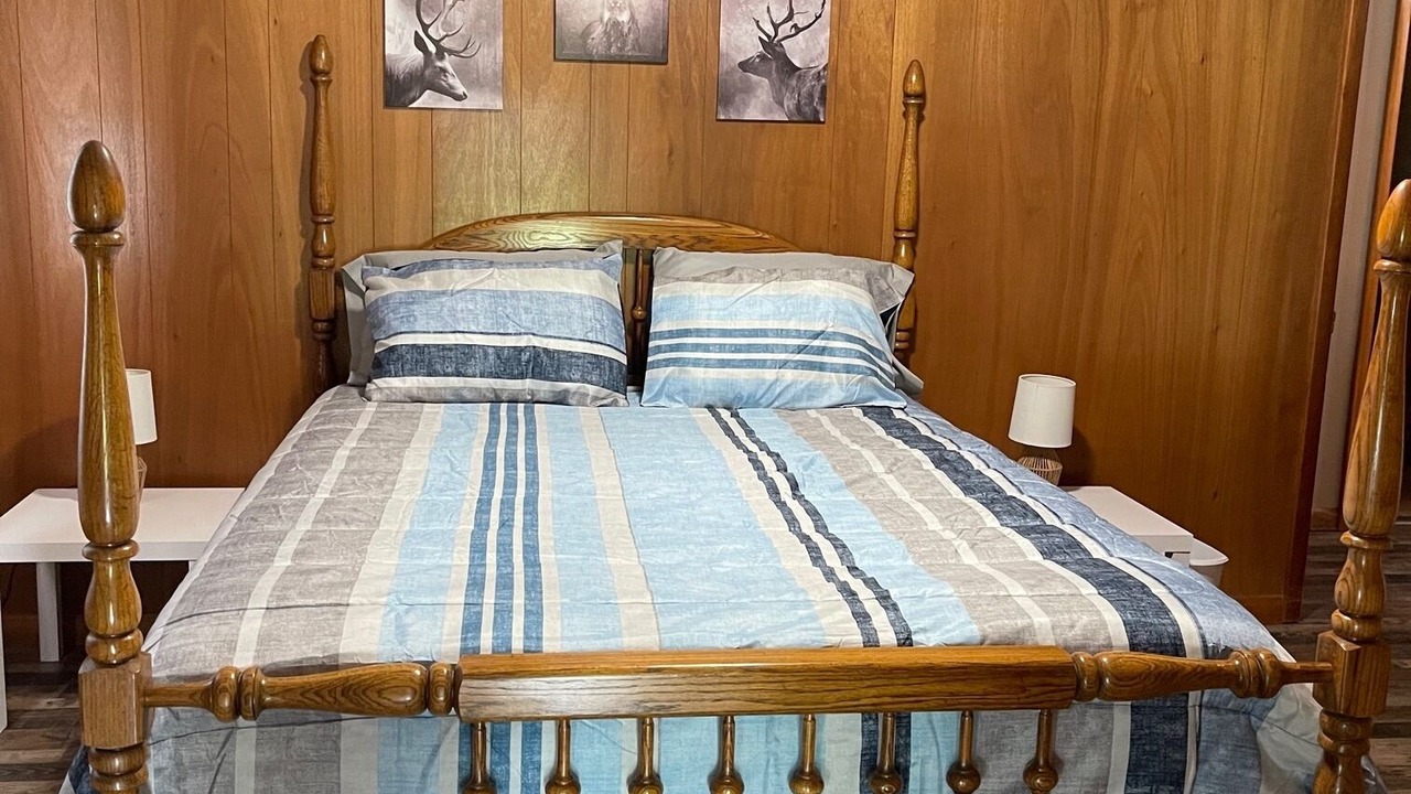 Photo of Bedroom in Benton