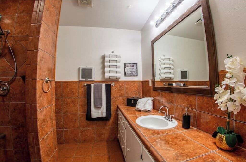 Photo of Bathroom in Ingram Hills