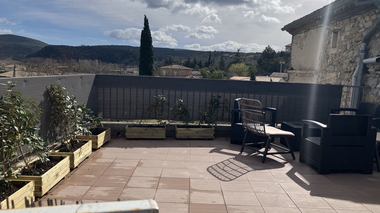 Photo of Patio Balcony in Salavas
