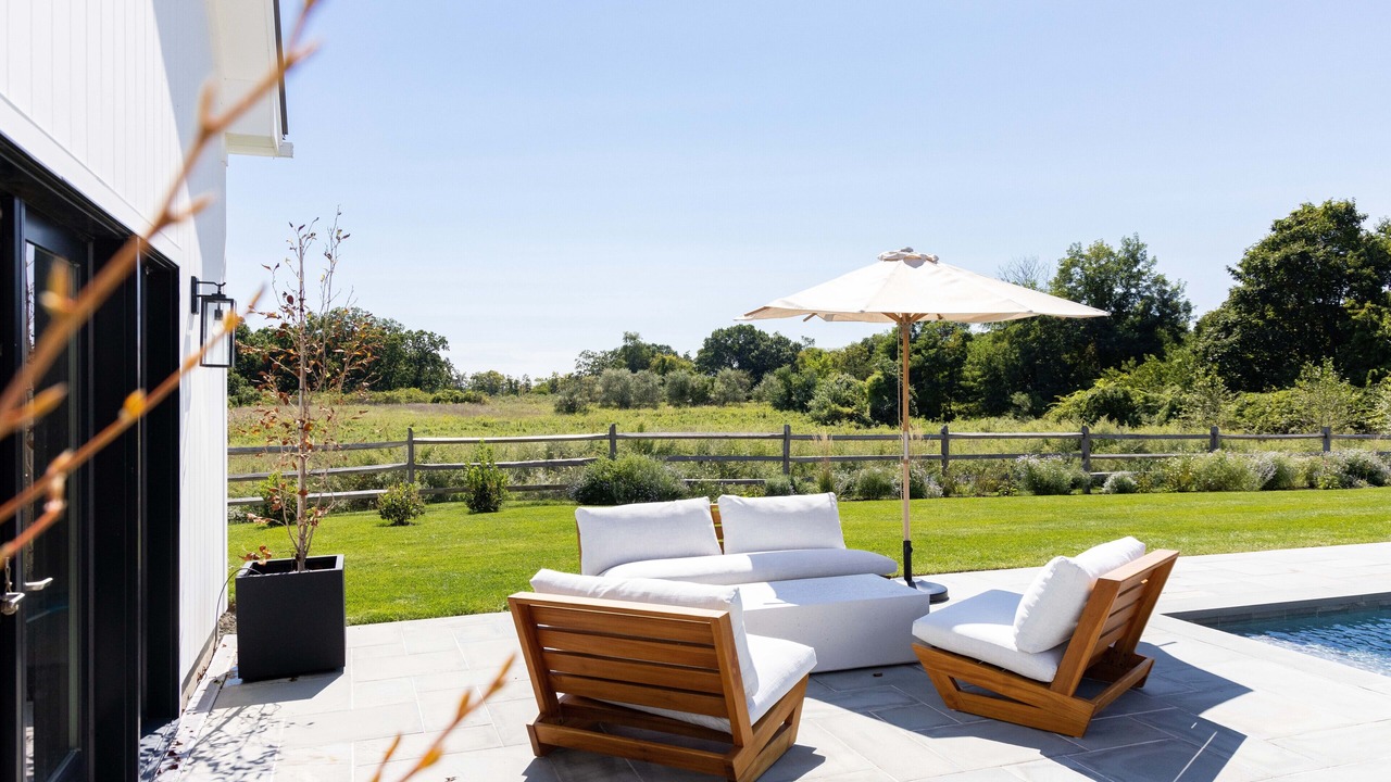 Photo of Patio Balcony in Southold