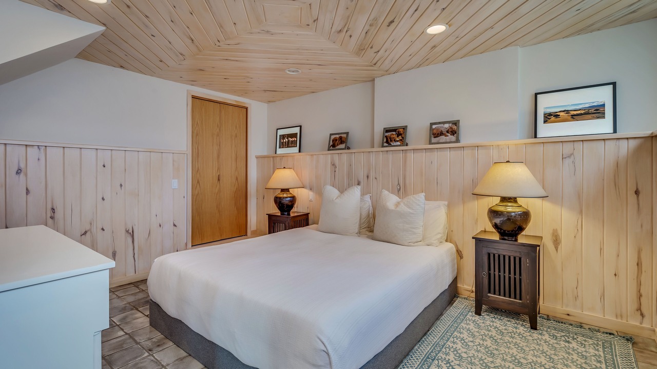 Photo of Bedroom in Snowmass Village