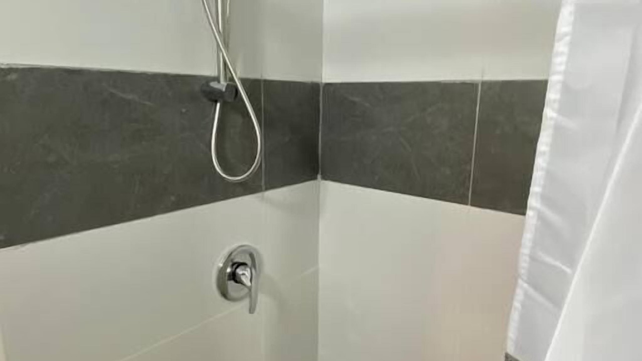 Photo of Bathroom in Florentin