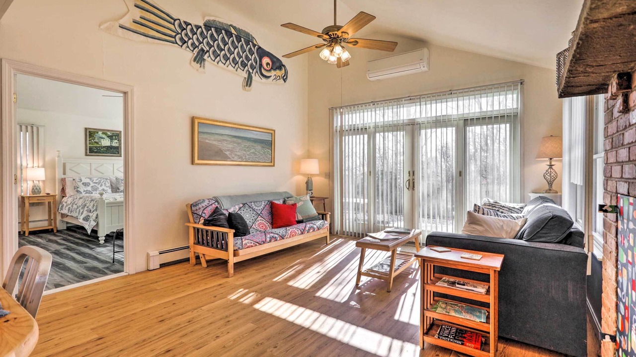 Photo of Livingroom in Westerly