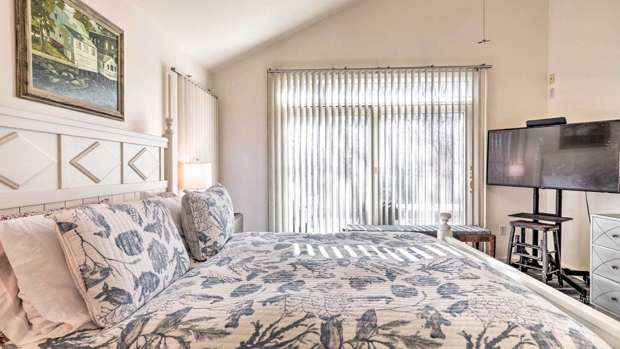 Photo of Bedroom in Westerly