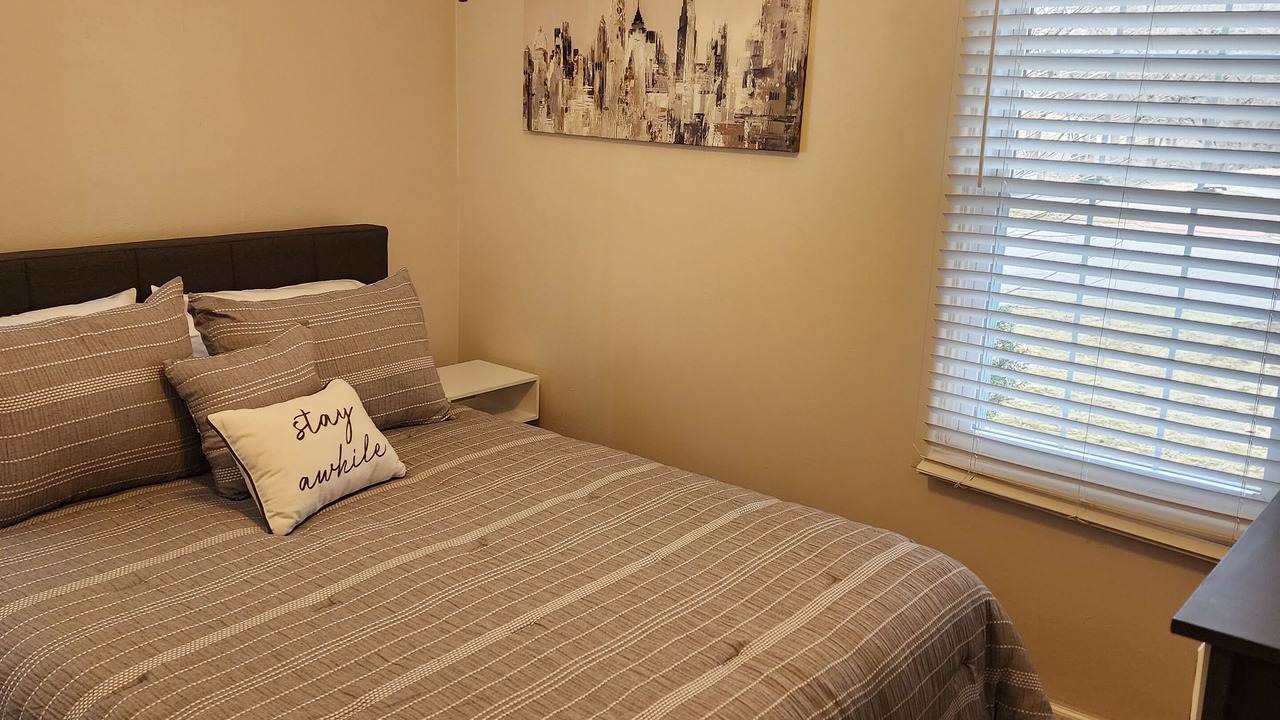 Photo of Bedroom in Champaign