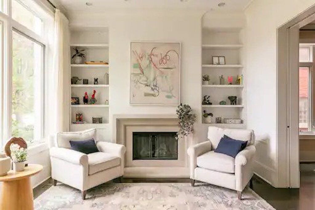 Photo of Bedroom in Lakeview