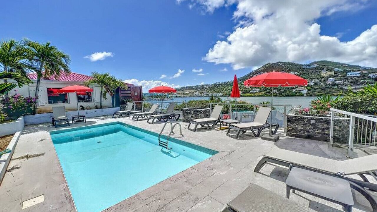 Photo of Outdoor in Oyster Pond