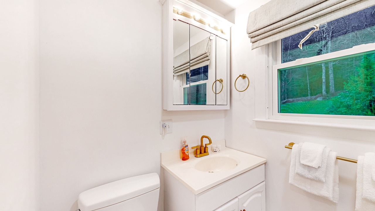 Photo of Bathroom in Bridgewater Corners