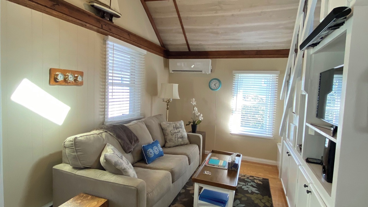 Photo of Bedroom in Russells Point