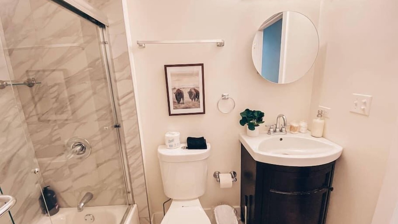 Photo of Bathroom in Near South Side