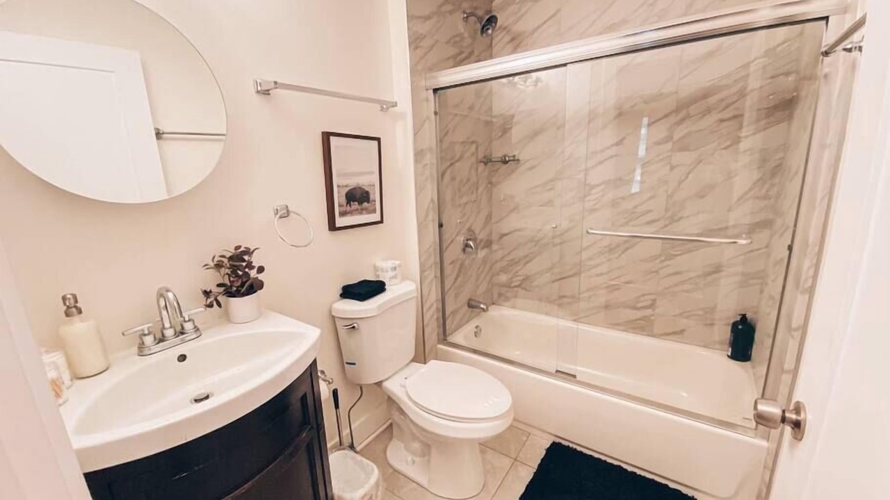 Photo of Bathroom in Near South Side