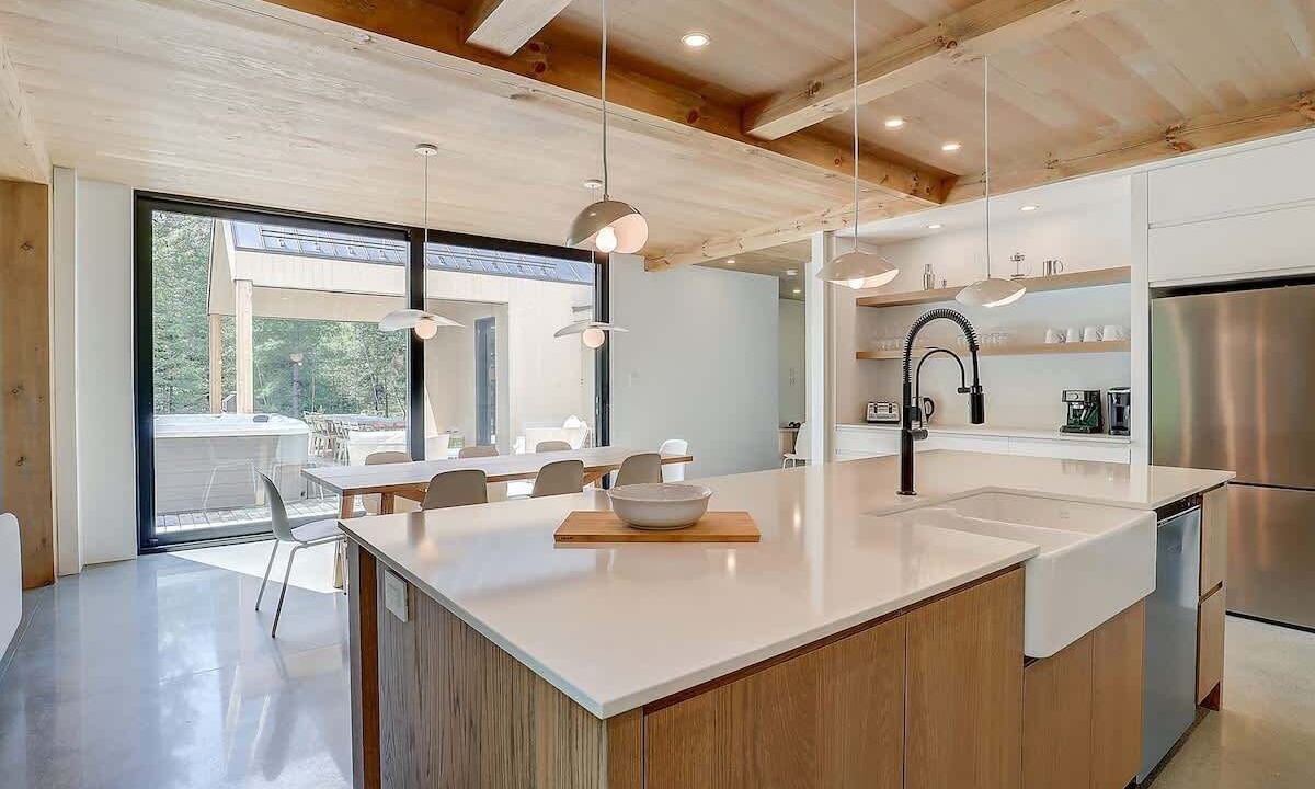 Photo of Kitchen in Stanstead Township
