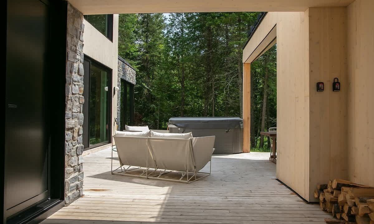 Photo of Patio Balcony in Stanstead Township