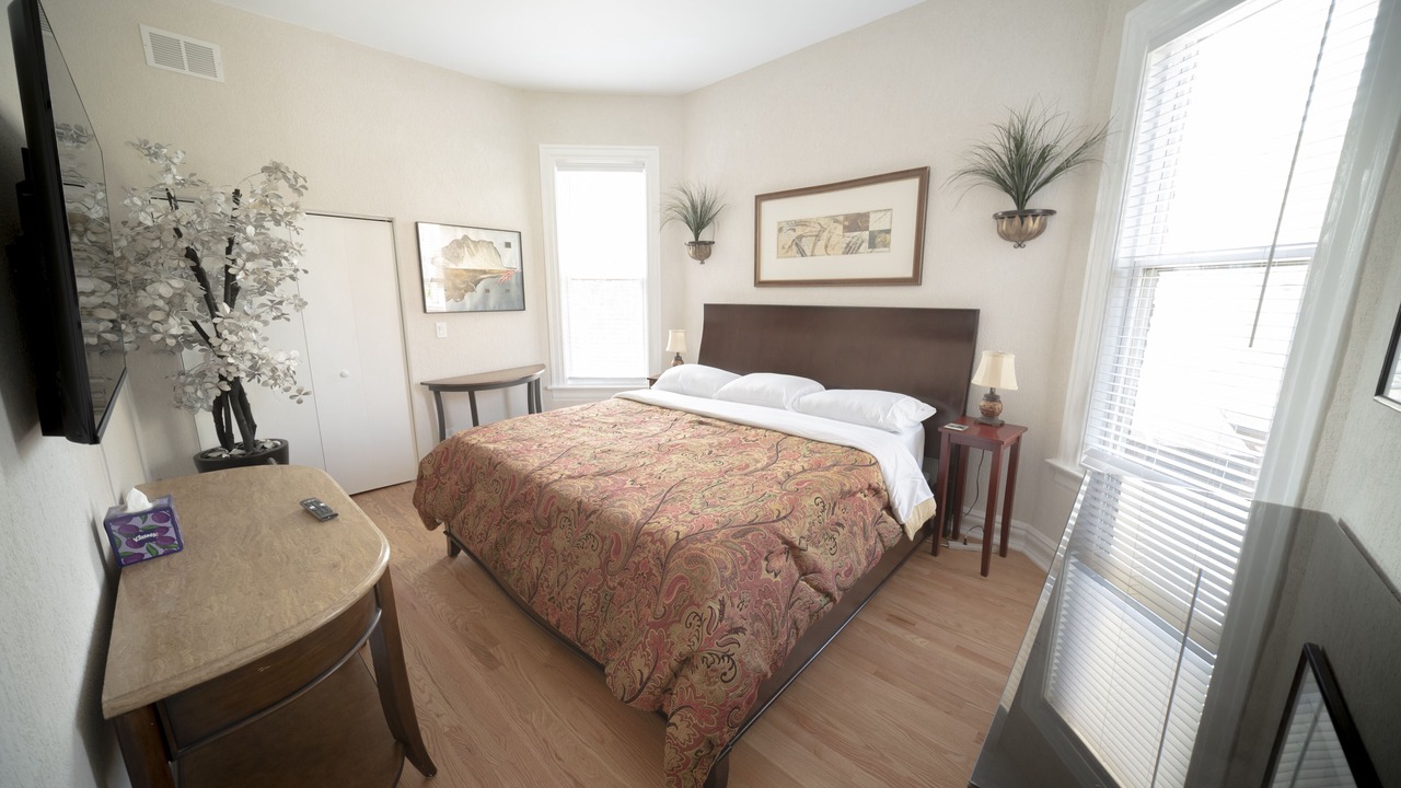 Photo of Bedroom in Lake View East