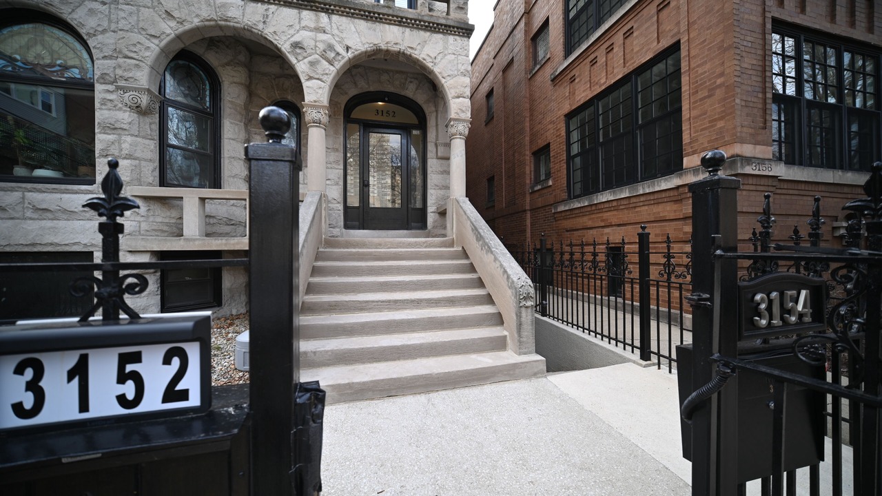 Photo of Outdoor in Lake View East