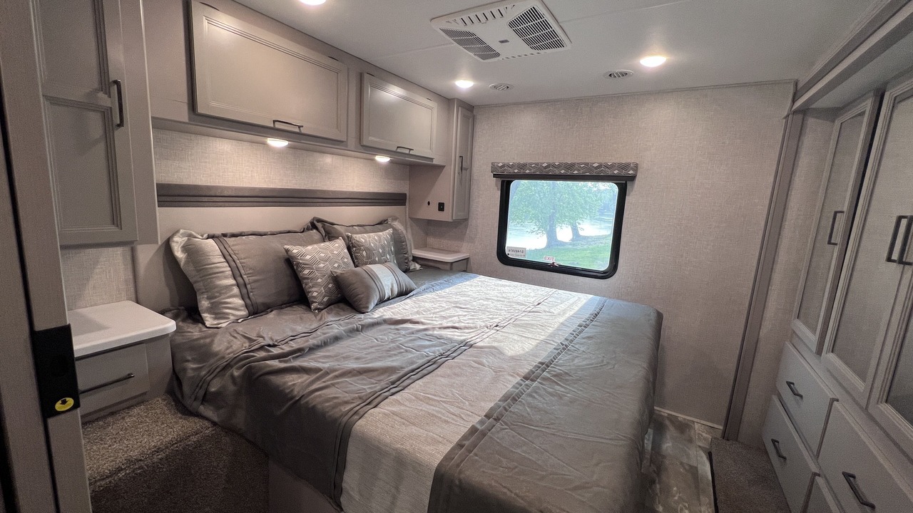 Photo of Bedroom in Walker