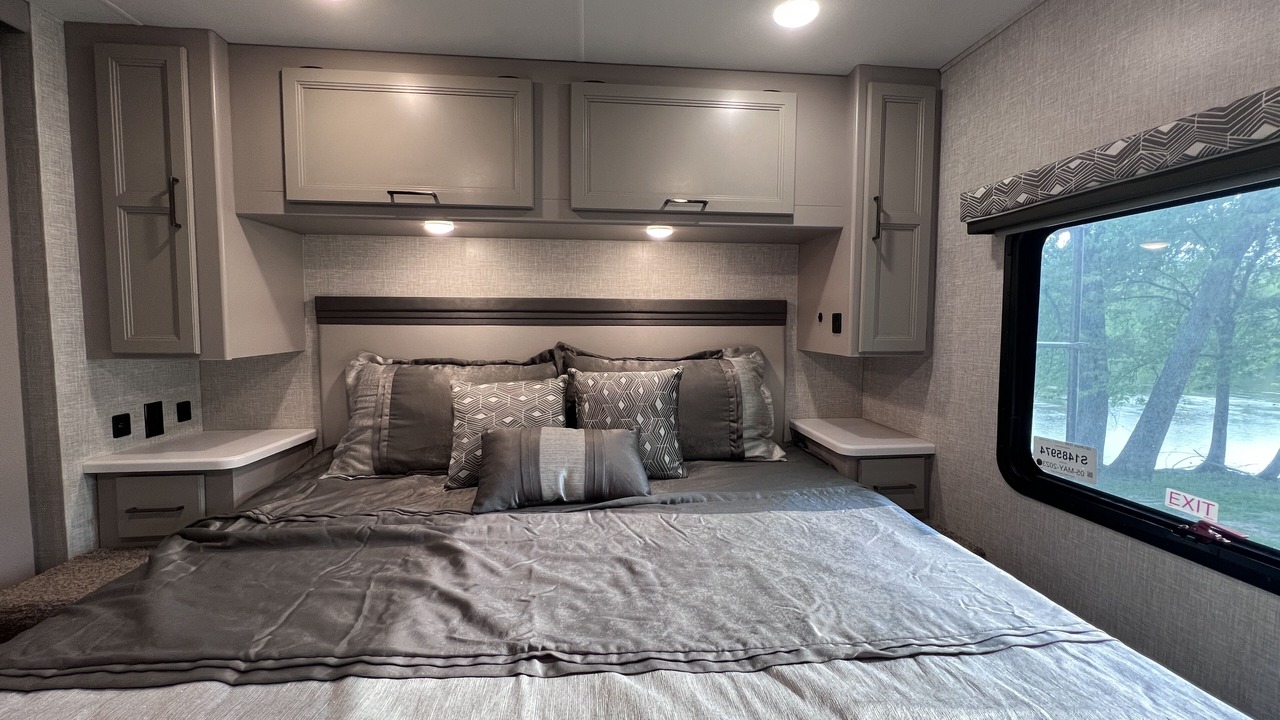 Photo of Bedroom in Walker