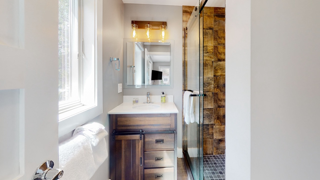 Photo of Bathroom in Barnard