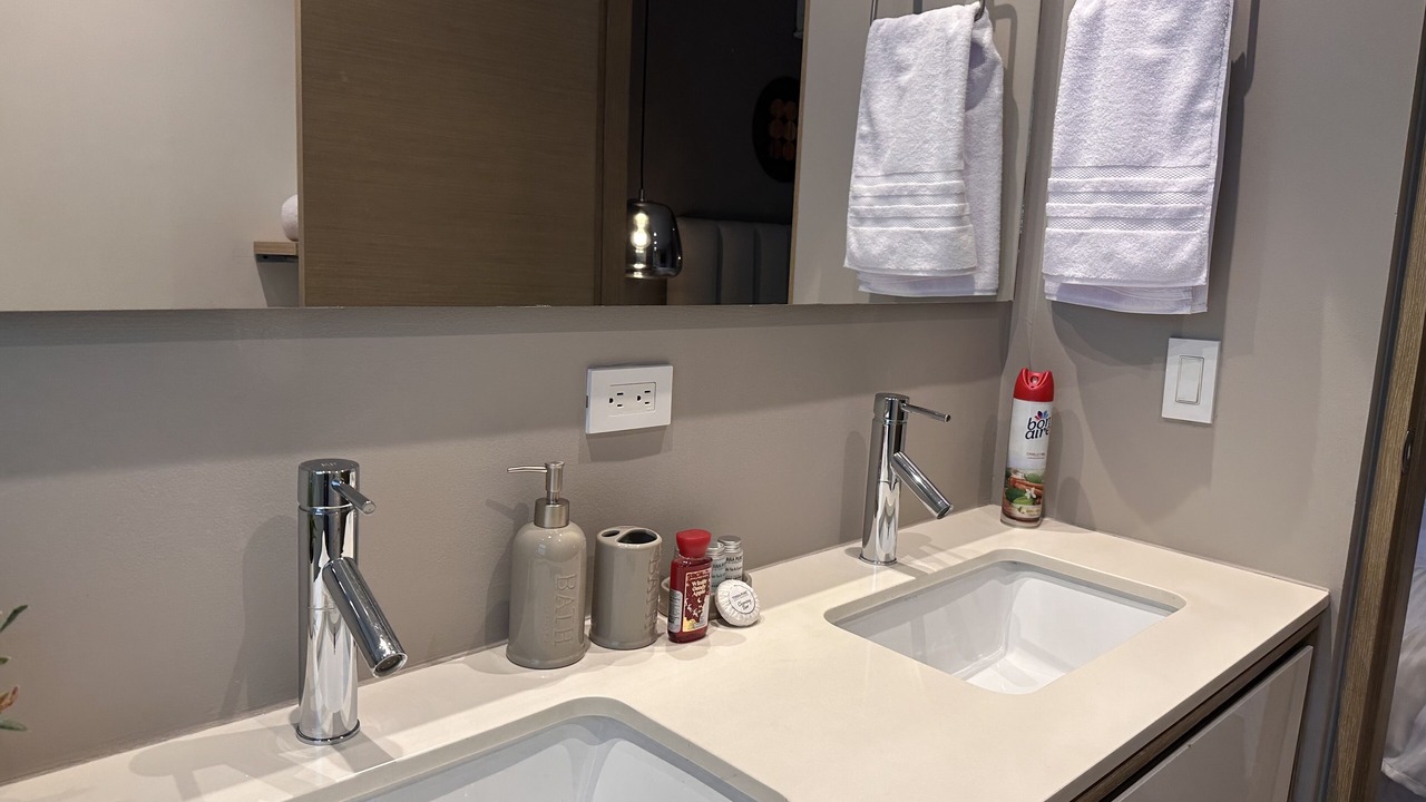 Photo of Bathroom in La Florida