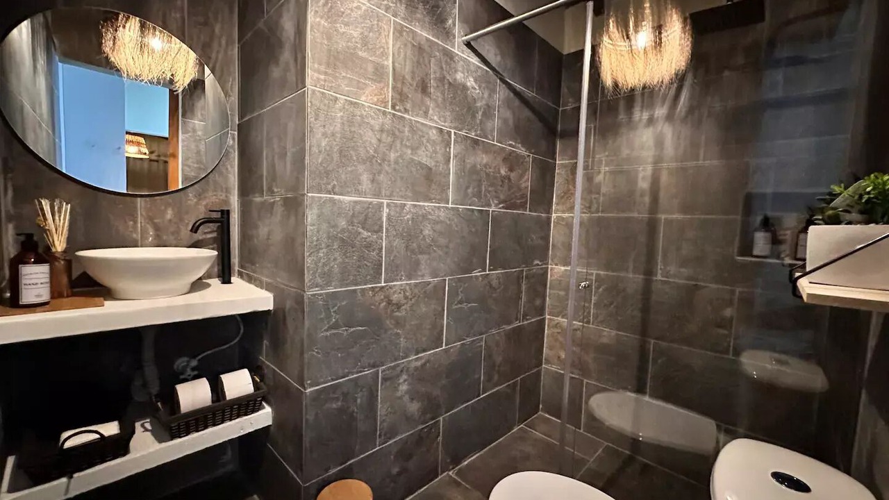 Photo of Bathroom in Lalinde