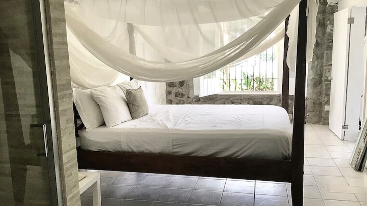 Photo of Bedroom in Marigot Bay