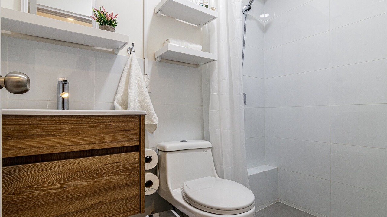 Photo of Bathroom in La Victoria