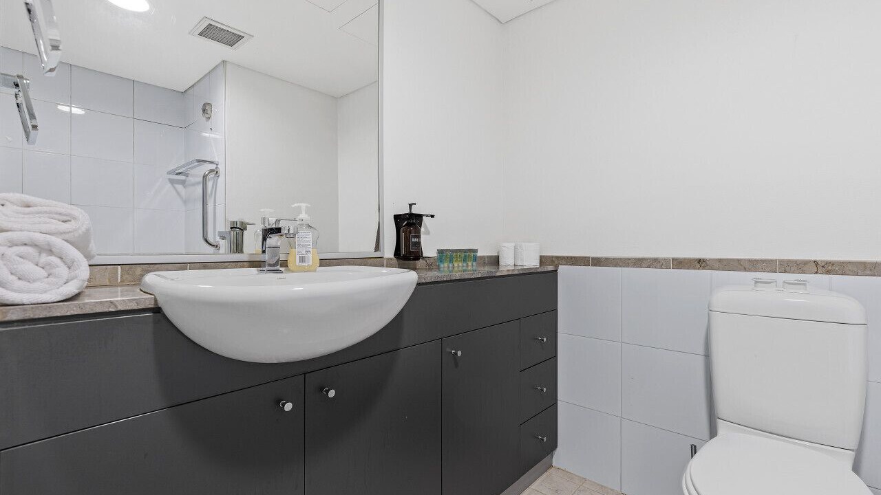 Photo of Bathroom in Haymarket