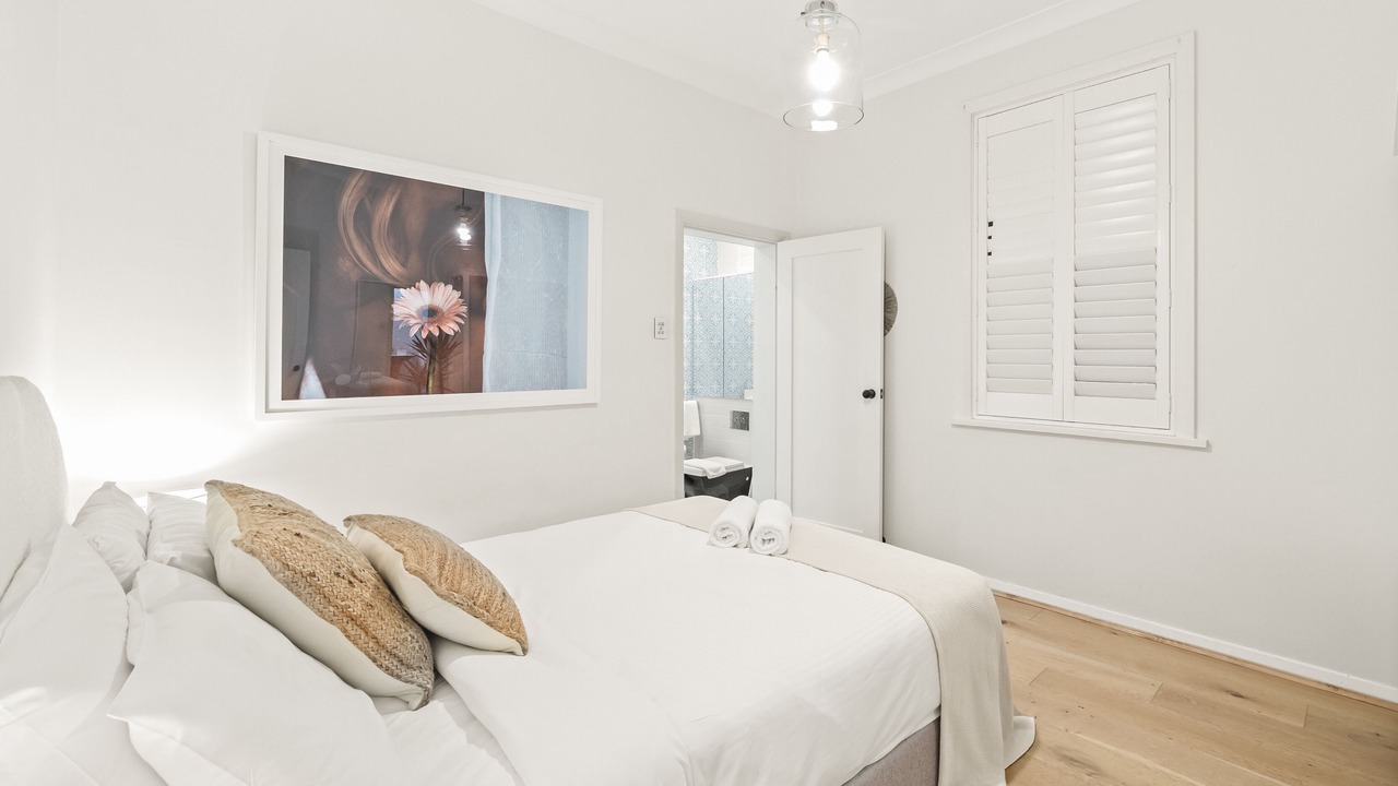 Photo of Bedroom in Elizabeth Bay