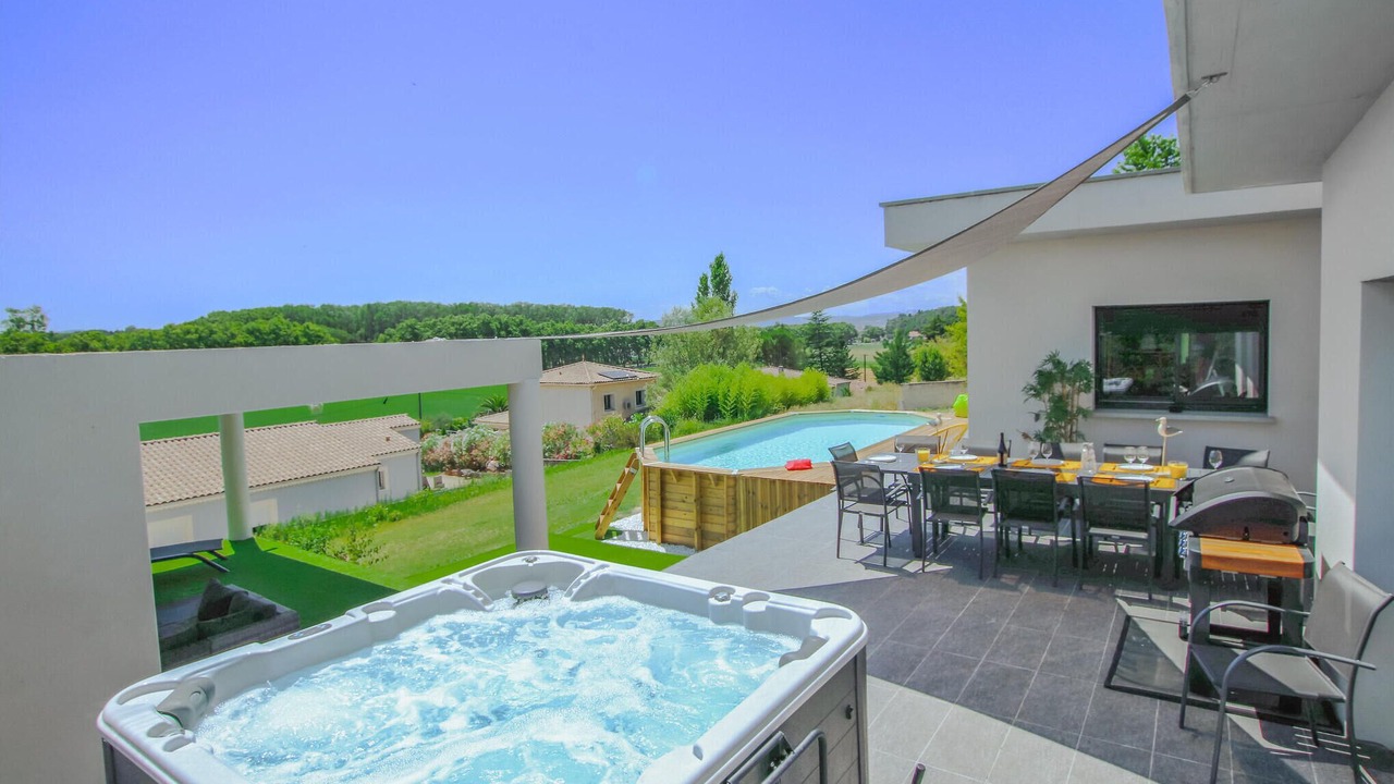 Photo of Outdoor in Montelimar