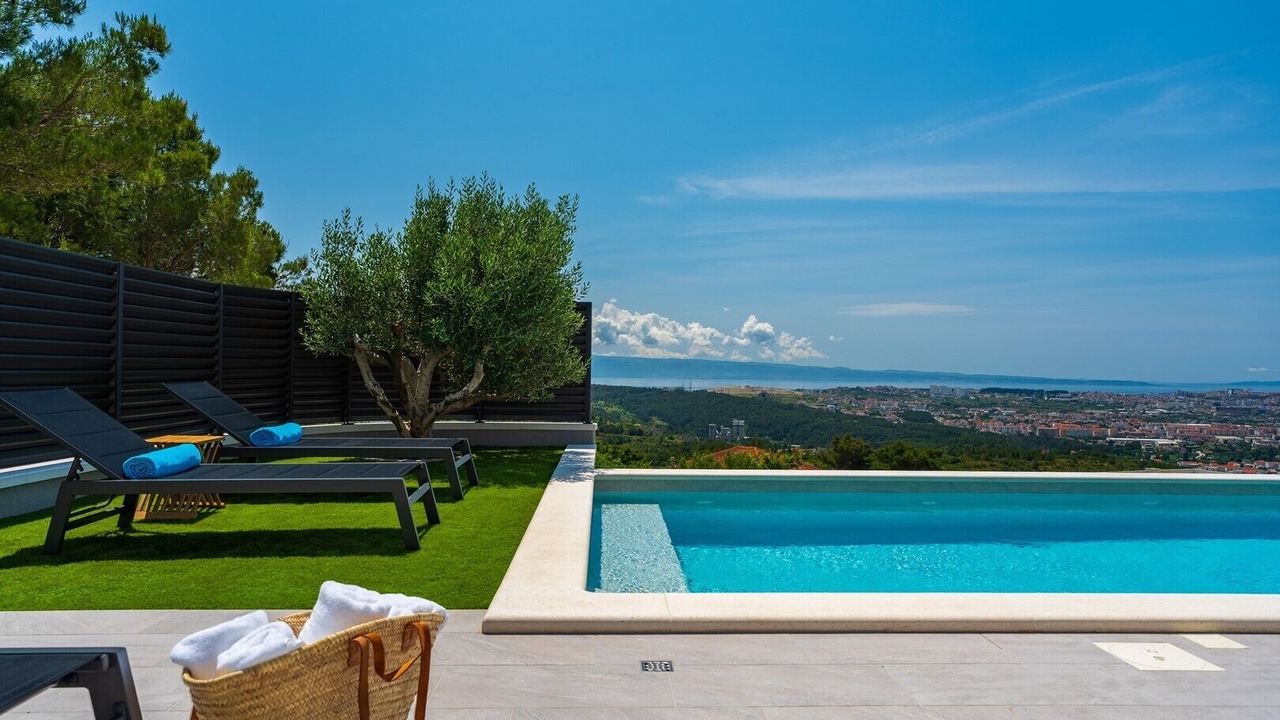 Photo of Outdoor in Klis