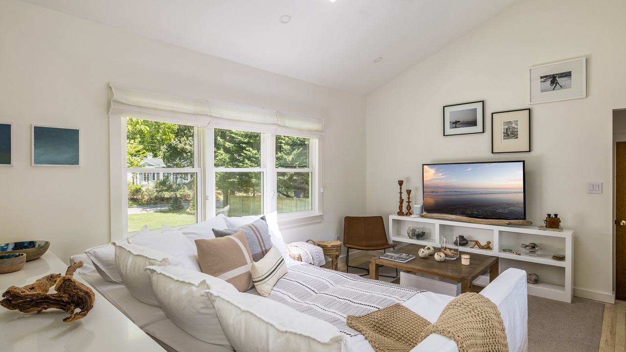 Photo of Livingroom in Clearwater Beach